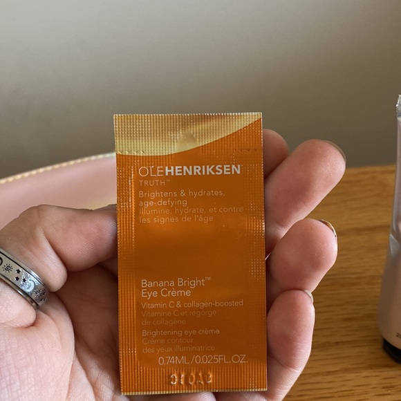 Skin care mini bag!! - Picture 3 of 6